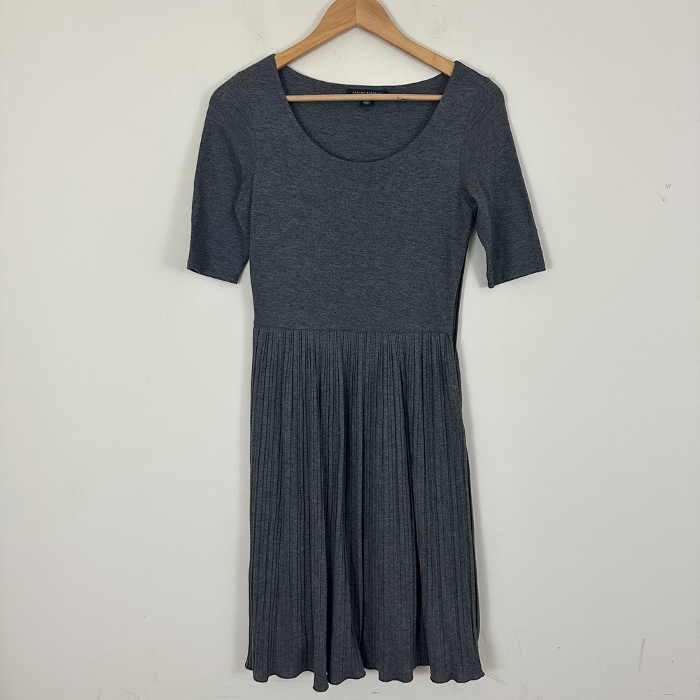Banana Republic Fit & Flare Midi Dress Dark Gray Pleated Scoop Neck Womens 0